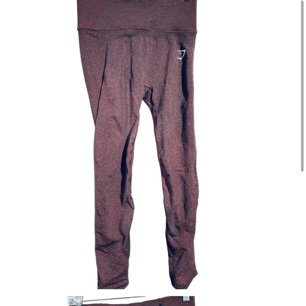 GYMSHARK Butt Scrunched Leggings Gathered
Back Ruched Medium Burgundy Red